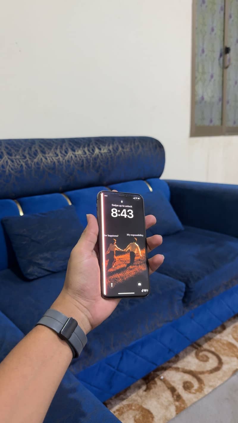 Apple iPhone X 0