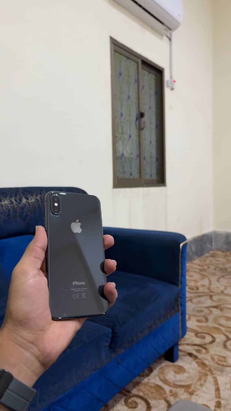 Apple iPhone X 1