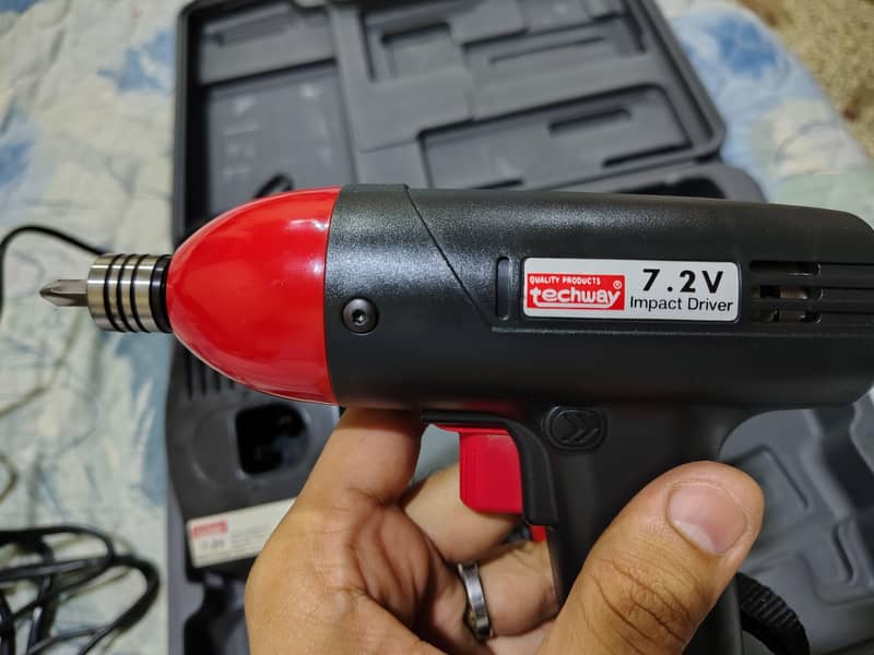 screw driver impact 1