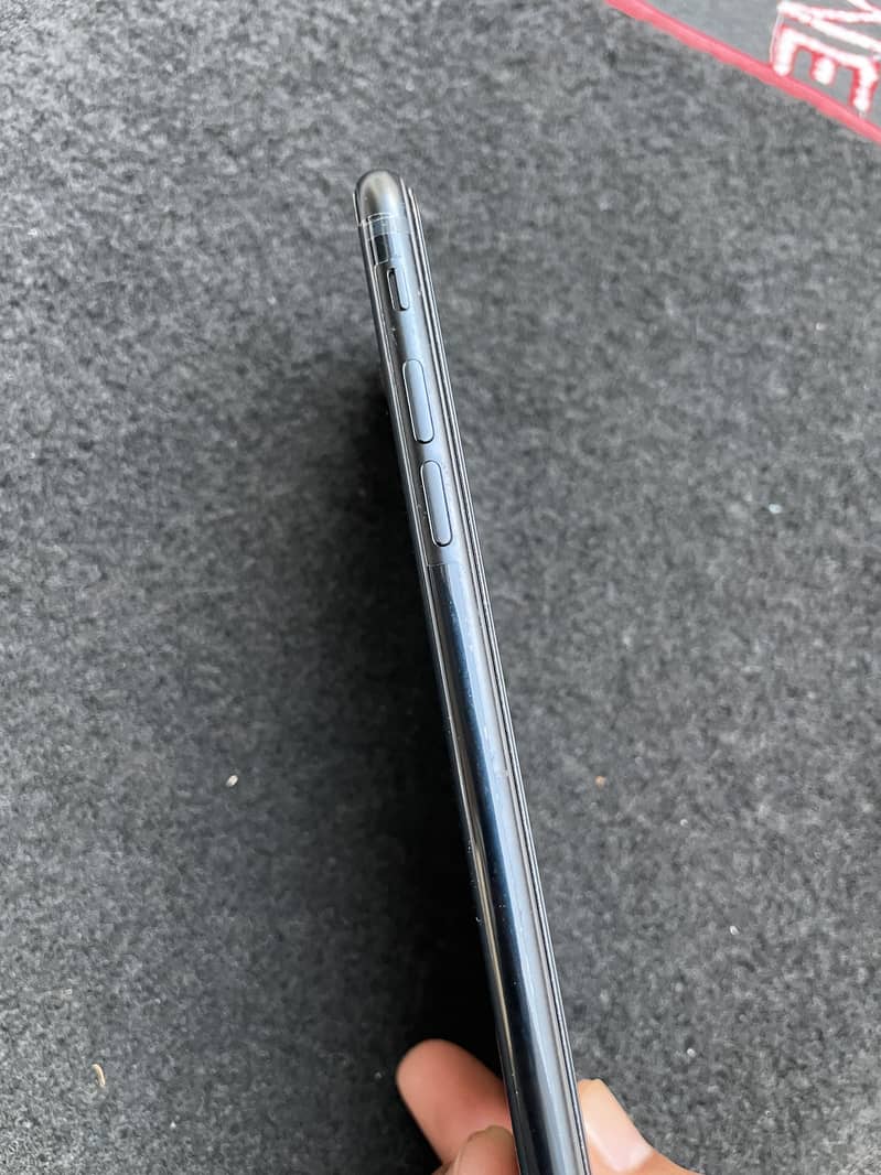 Apple iPhone SE 0