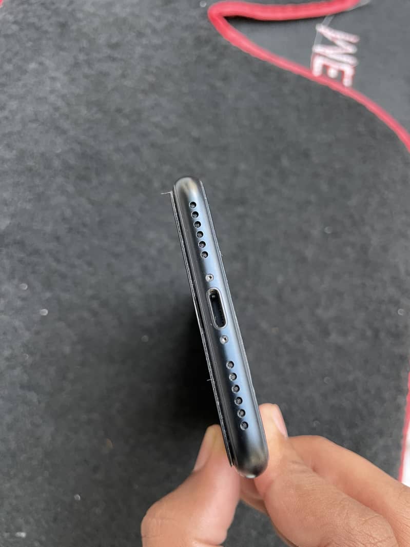 Apple iPhone SE 6