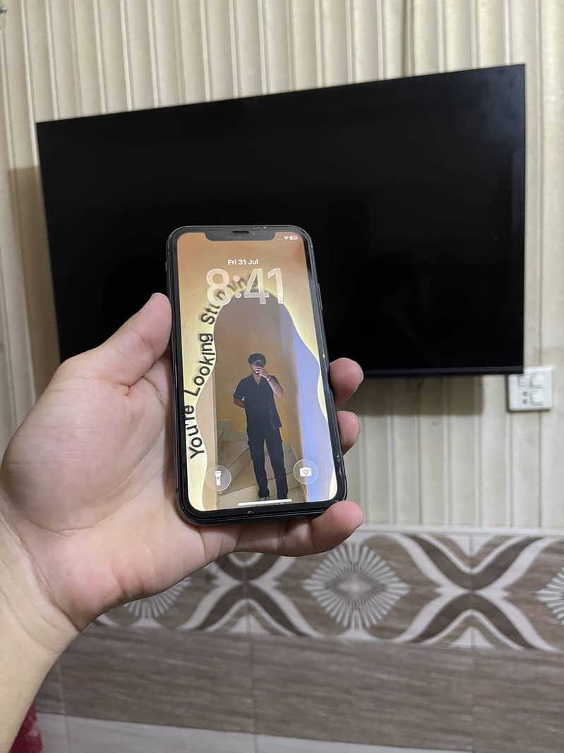 Apple iPhone 11 5