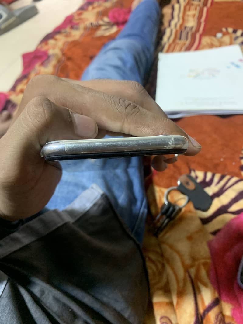 Apple iPhone X 2