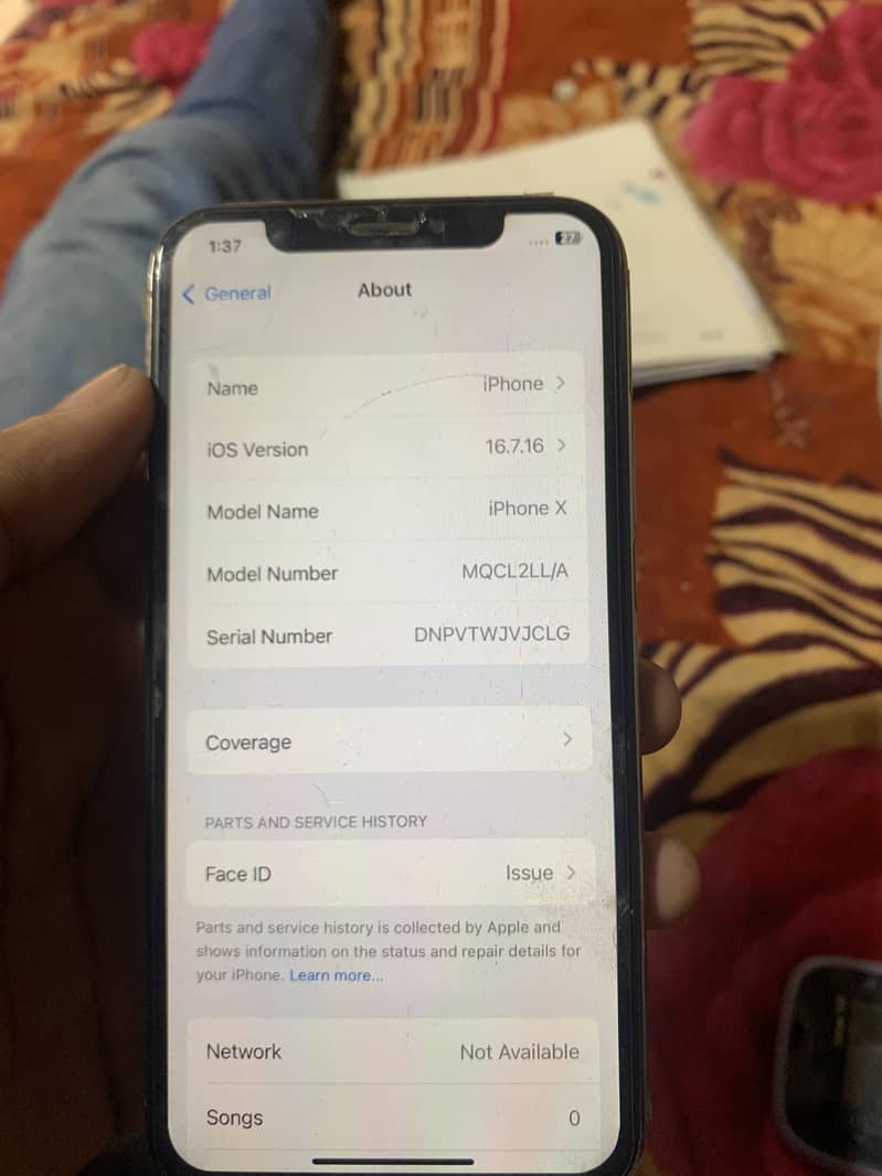 Apple iPhone X 4
