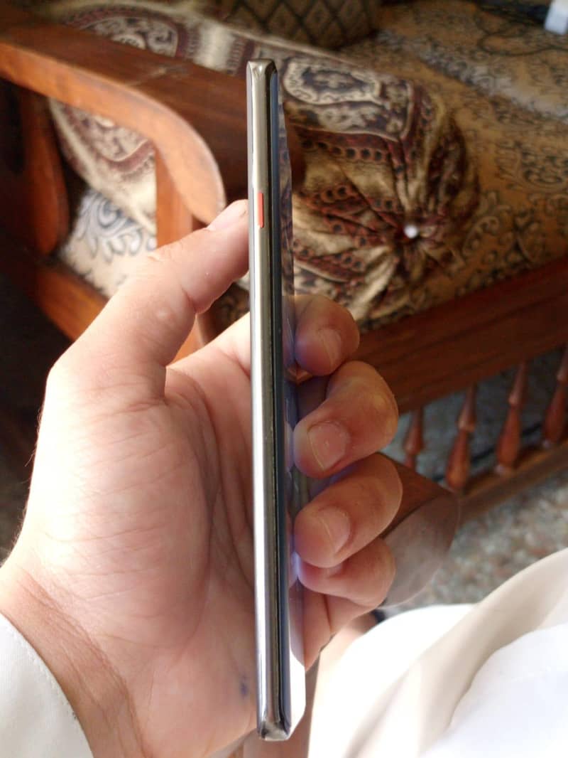 Tecno CAMON 40 Pro 3