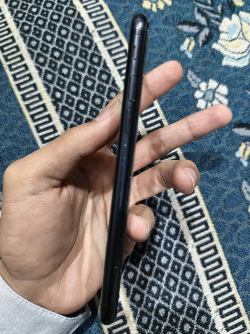 Apple iPhone 7 7