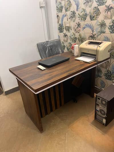 Boss Table