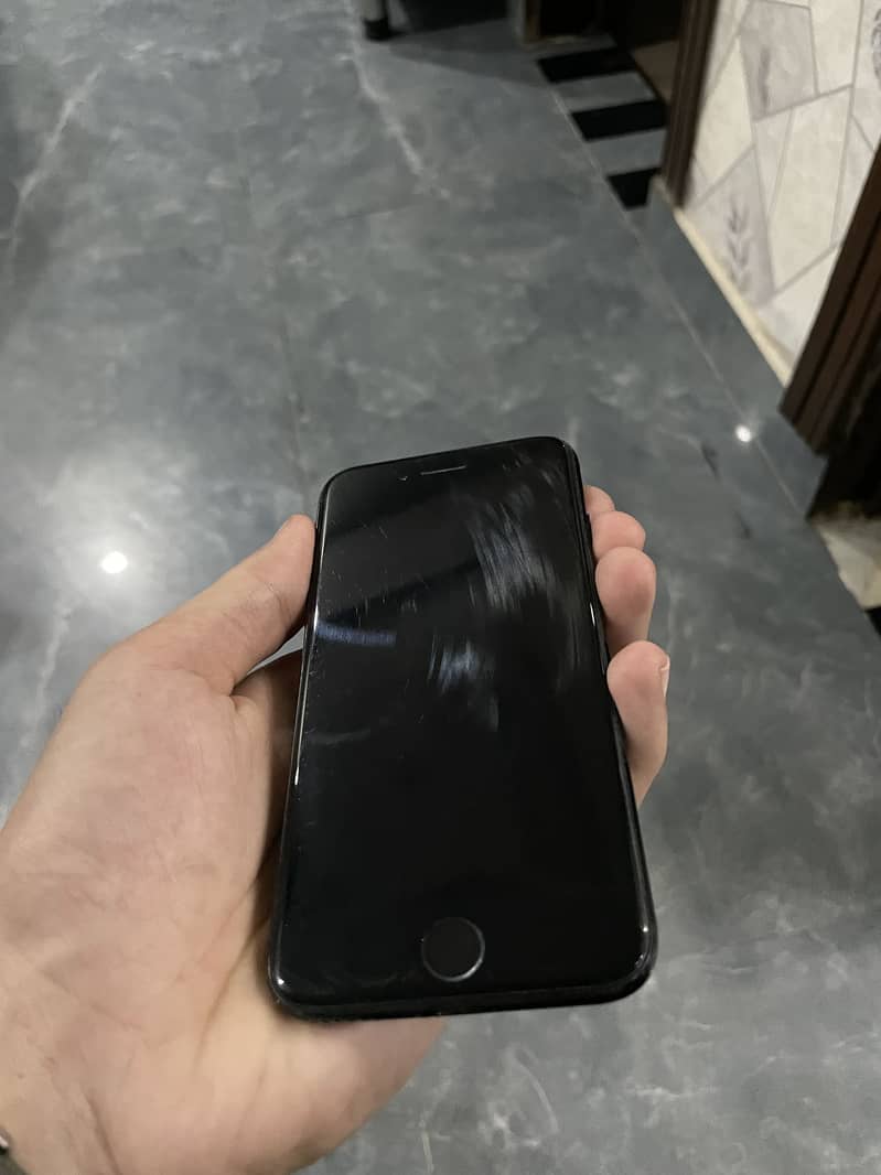 Apple iPhone SE 2
