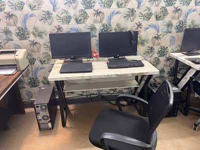 Staff workstation