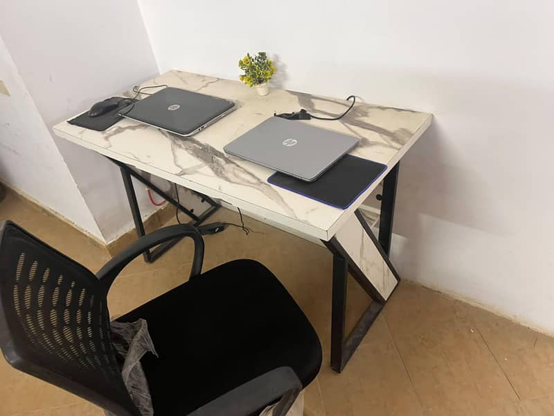 Staff workstation 1