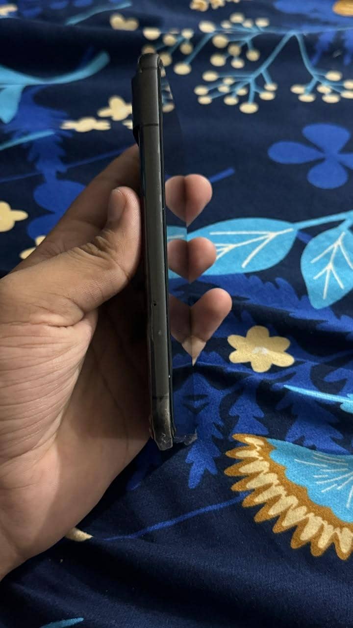 Google Pixel 8 2