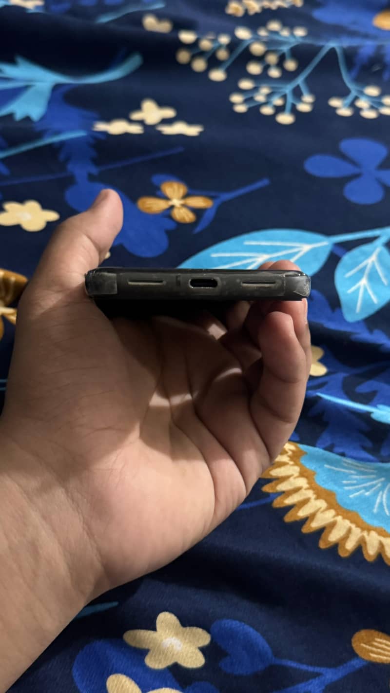 Google Pixel 8 5