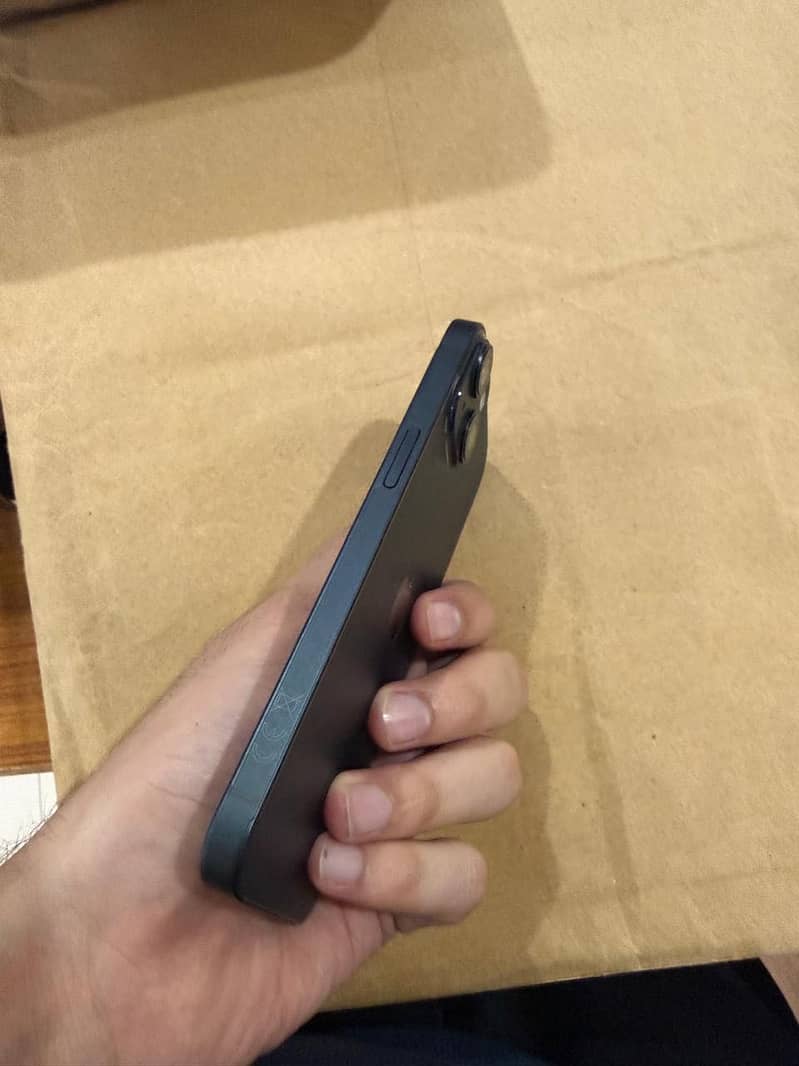 Apple iPhone 14 1