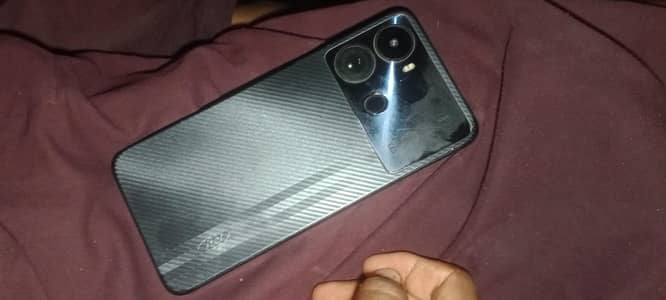 Itel P40