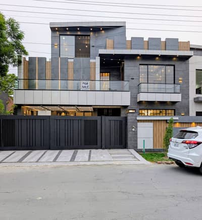 1 Kanal Brand New House with Private Home Theater | 5 Bed | Double Height Lobby | 80 Ft Road Wapda Town