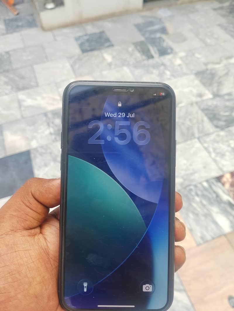 Apple iPhone 11 Pro 1