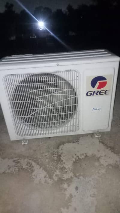 Gree 1 ton DC inverter G-10 model