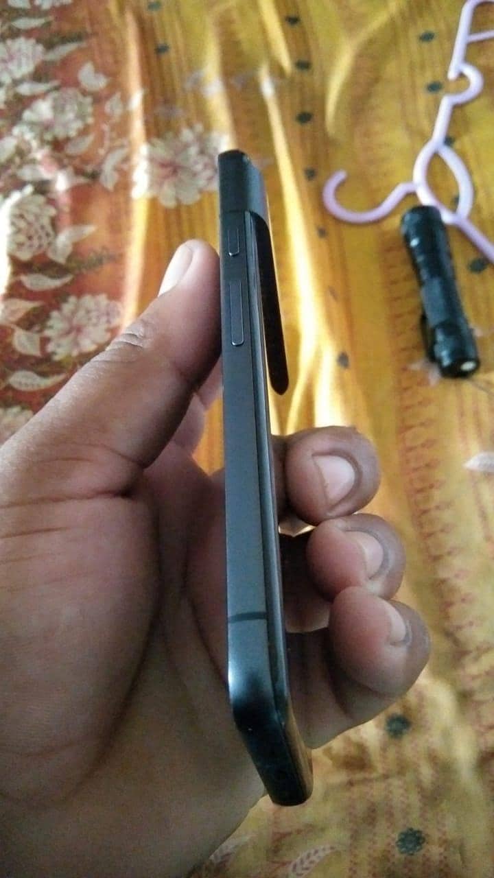 Google Pixel 8 2