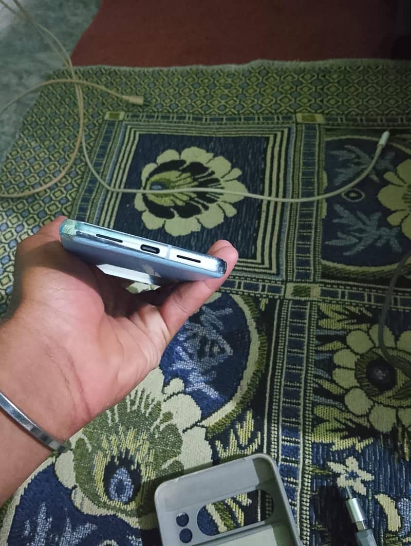 Google Pixel 8 Pro 2