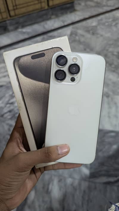 Apple iPhone 15 Pro Max [read description for mobile]