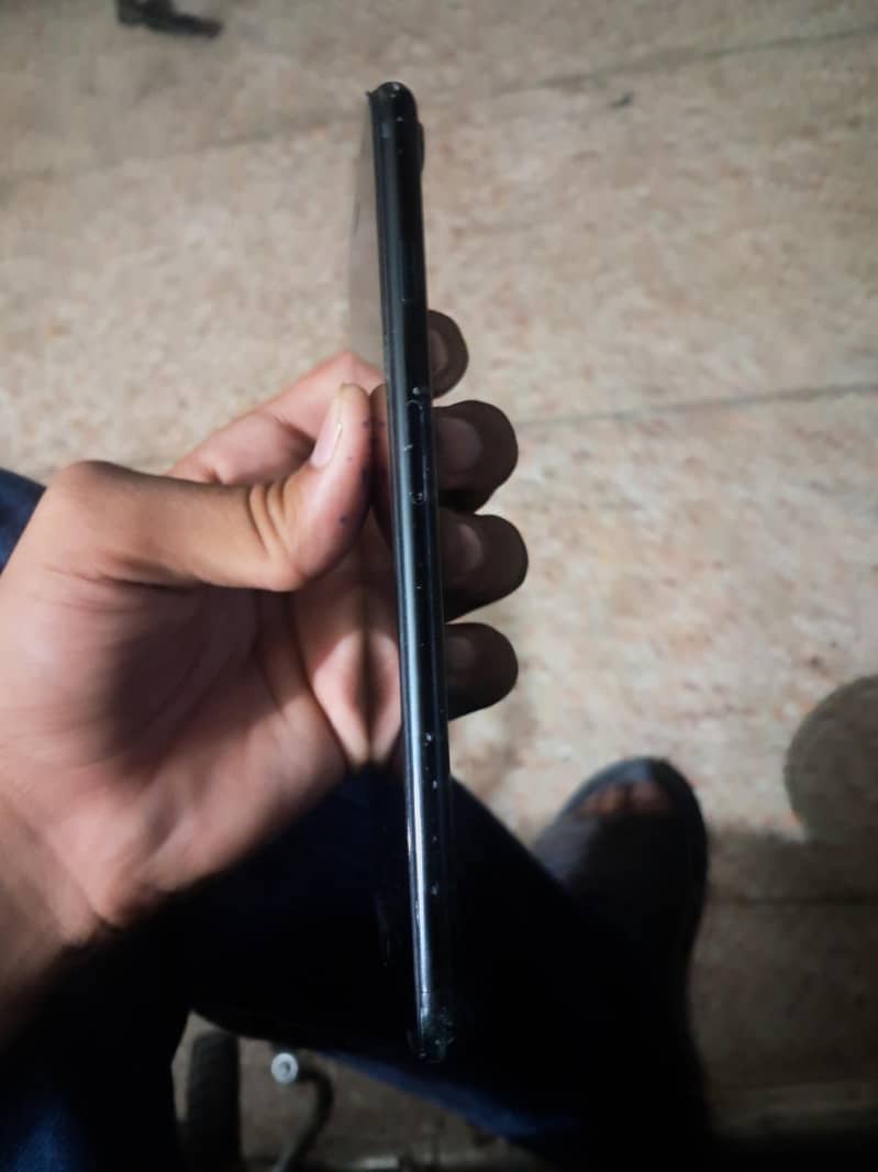 Apple iPhone 7 Plus 1