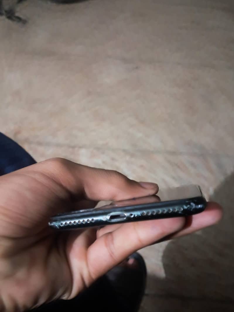 Apple iPhone 7 Plus 3