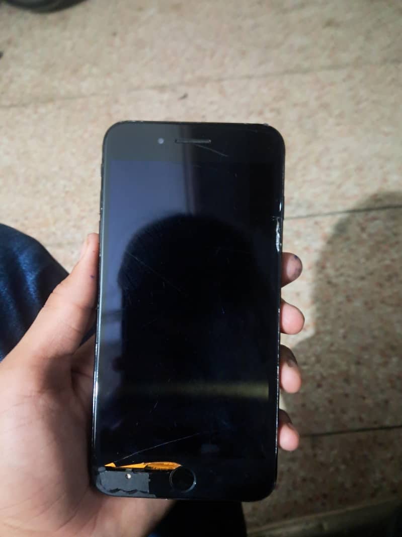 Apple iPhone 7 Plus 4
