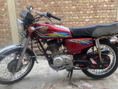 Honda 125 madal 18     03217710082  call kar ya wtasapp kary