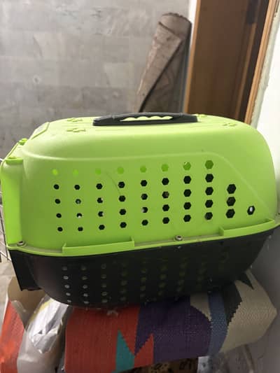 Travel cage for animals (cats preferably)