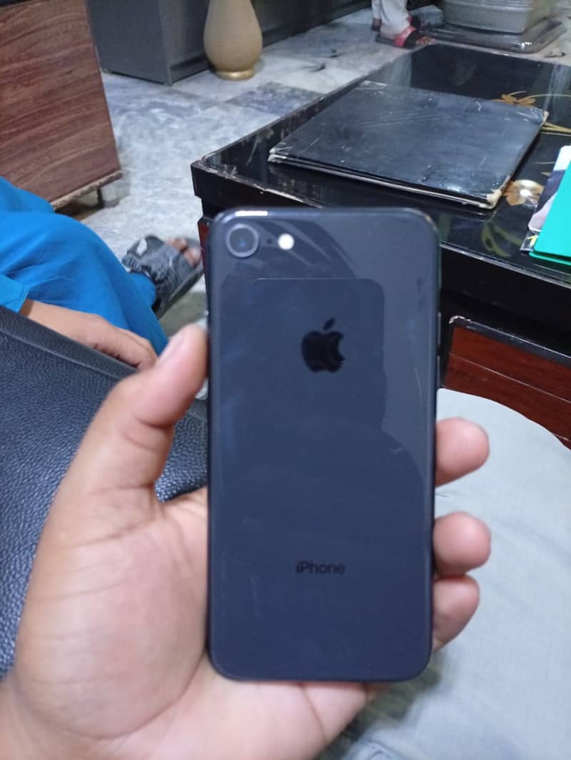 Apple iPhone 8 0