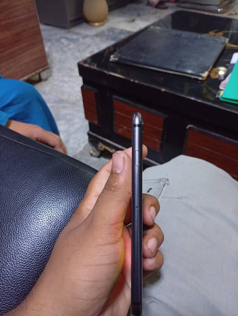 Apple iPhone 8 2