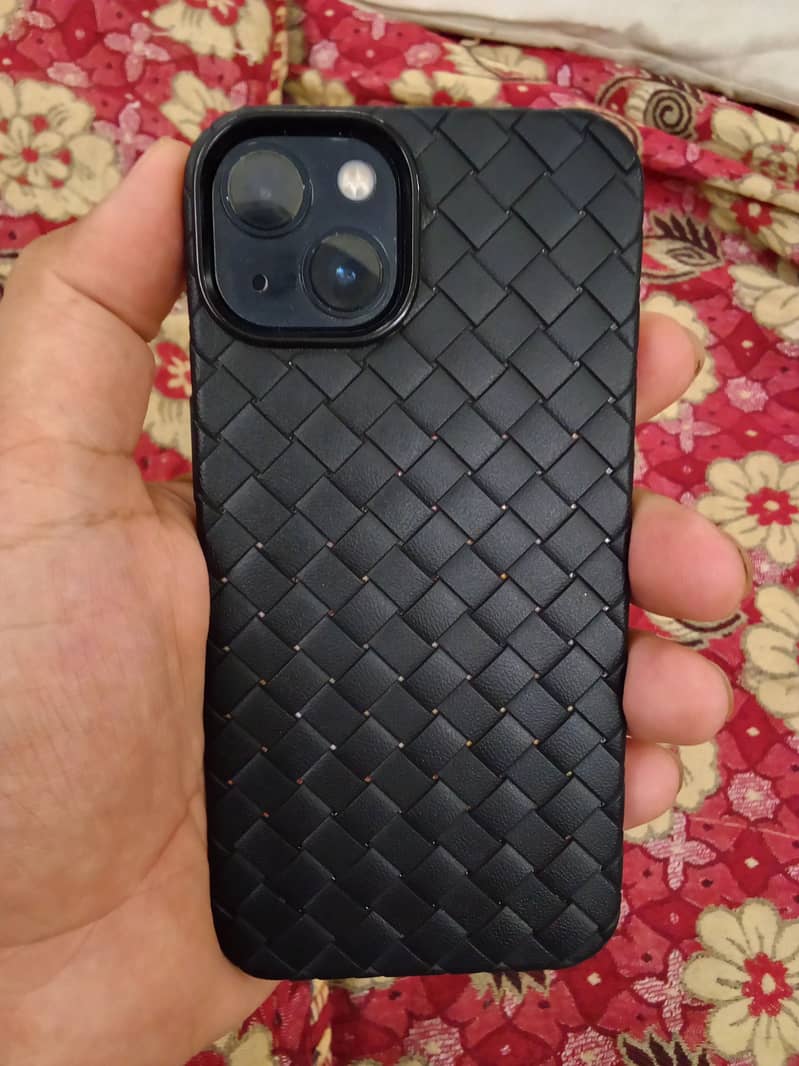 Apple iPhone 13 2