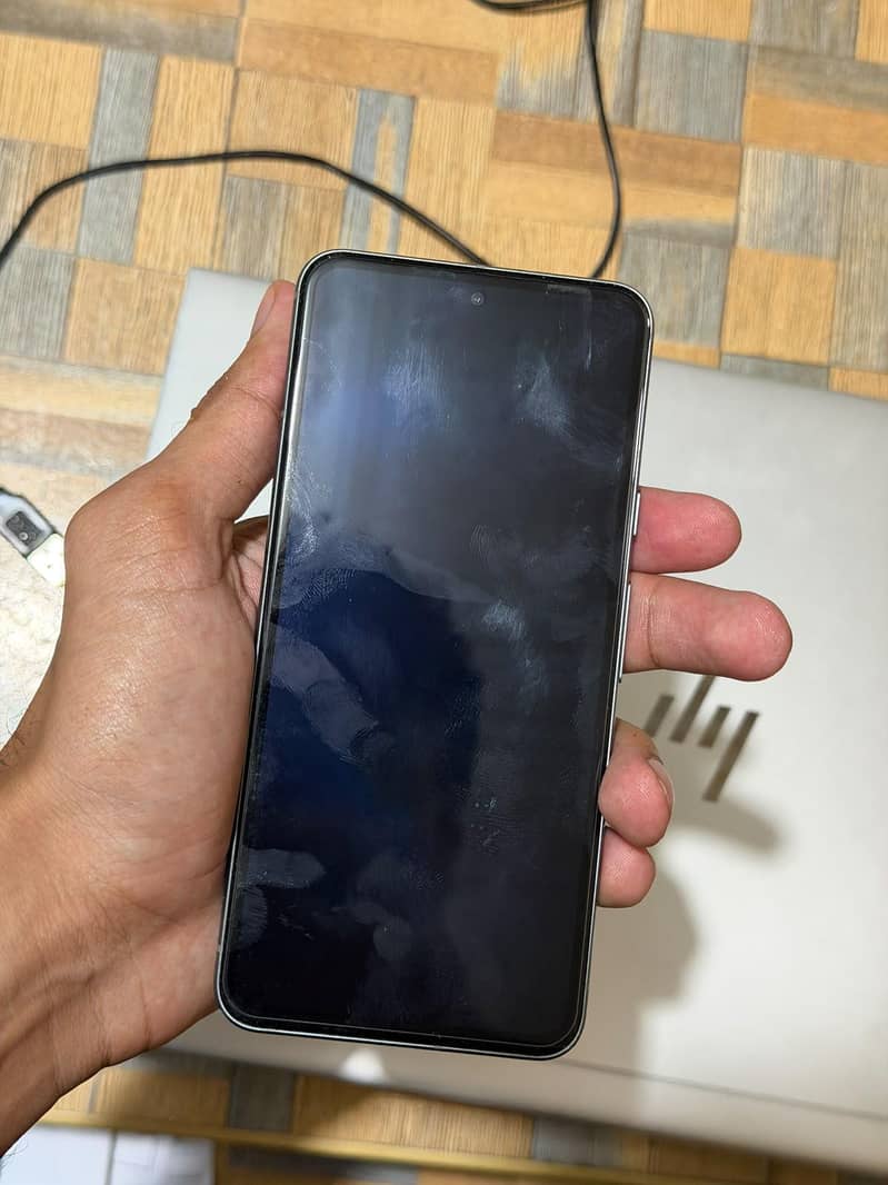 Google Pixel 8 6