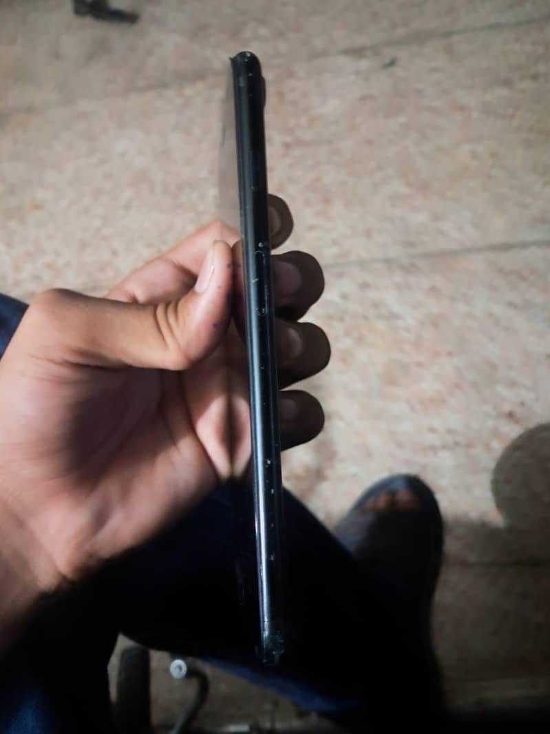 Apple iPhone 7 Plus 2