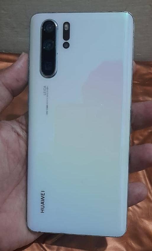 Huawei P30 Pro 8/128 1