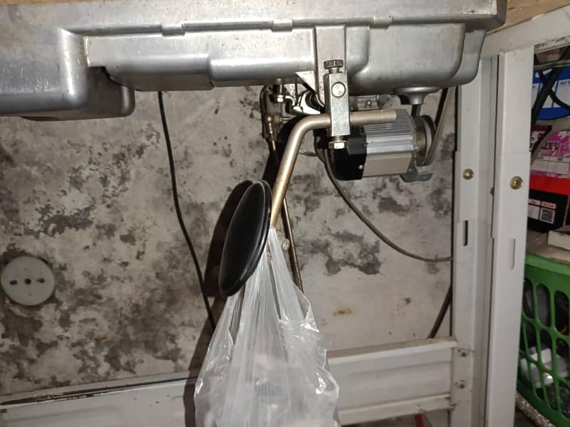 sawing machine 4