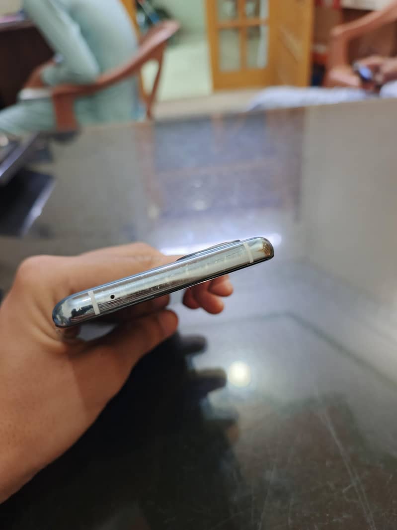 One Plus 9 Pro 4