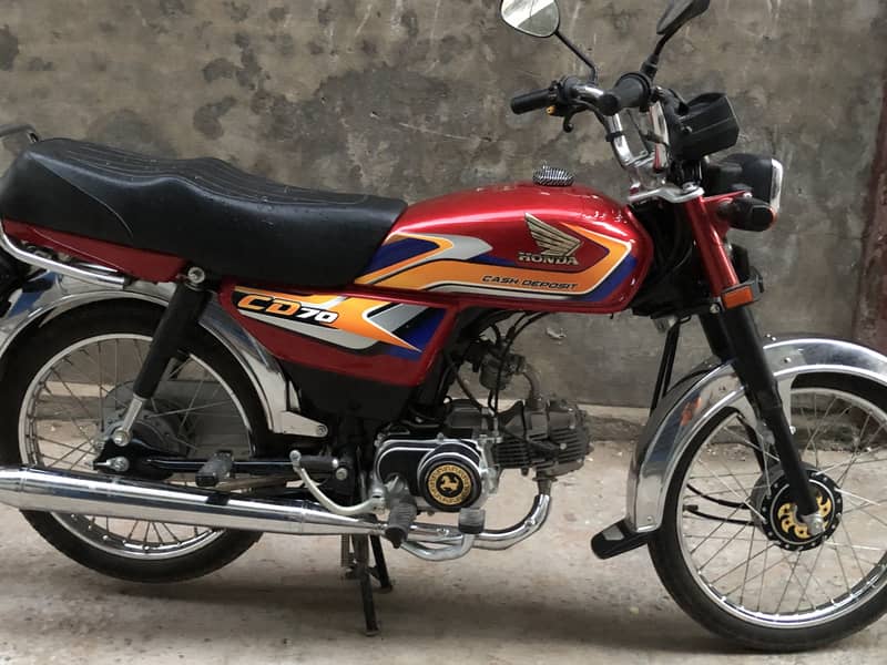 Cd 70  25model 1900km driven 5