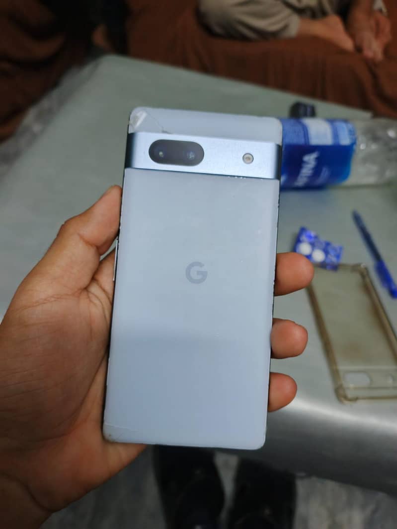 Google Pixel 7a 4