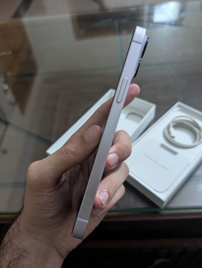 Apple iPhone 14 plus 3