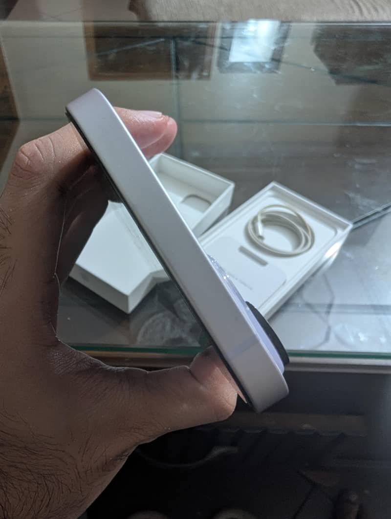 Apple iPhone 14 plus 4