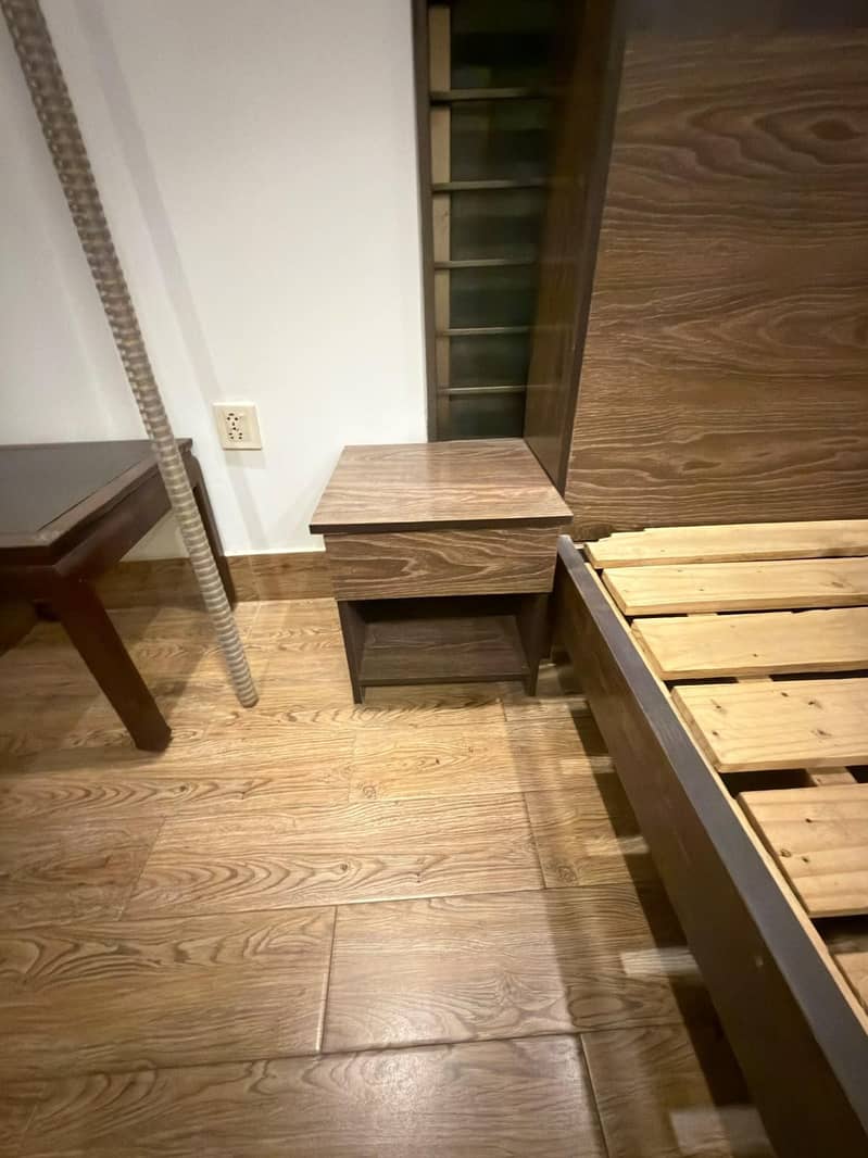 double bed with two side tables 1