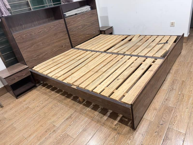 double bed with two side tables 4