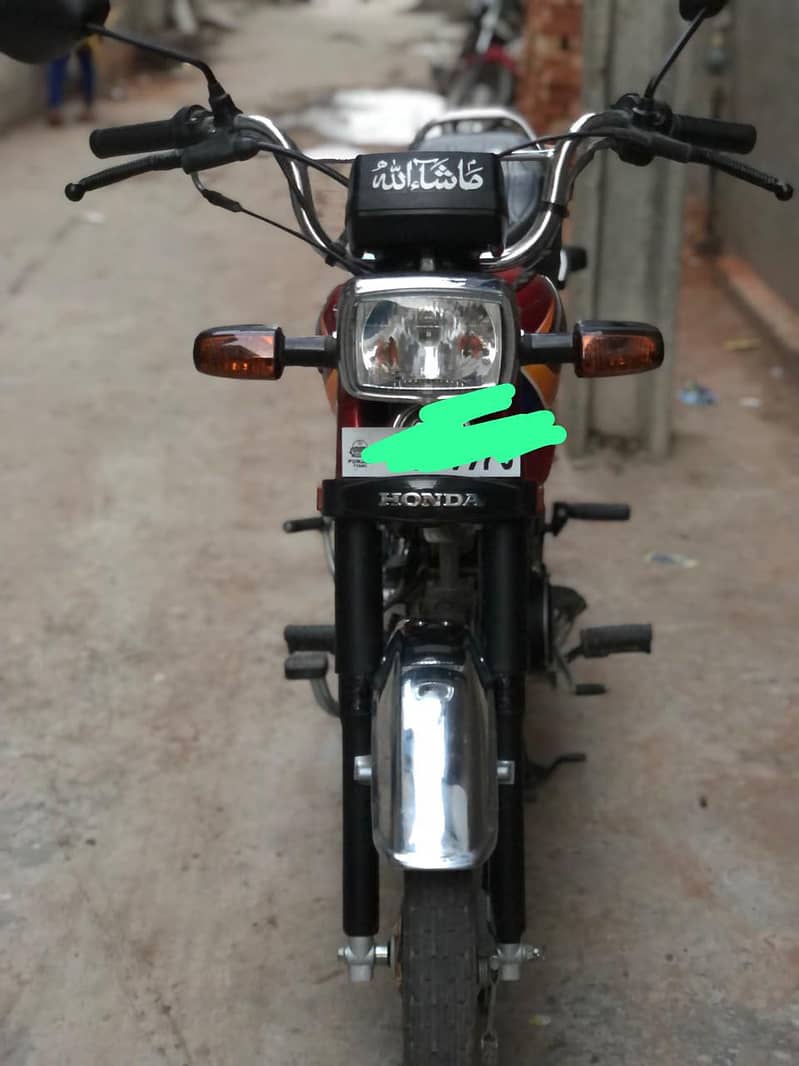 Cd 70  25model 1900km driven 0