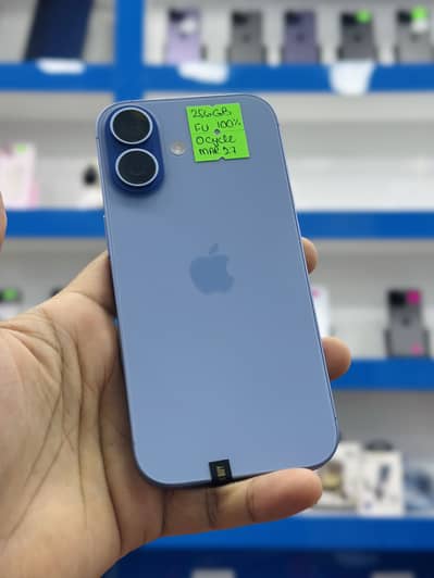 Brand New Apple iPhone 17 256GB Factory Unlock Under Warranty
