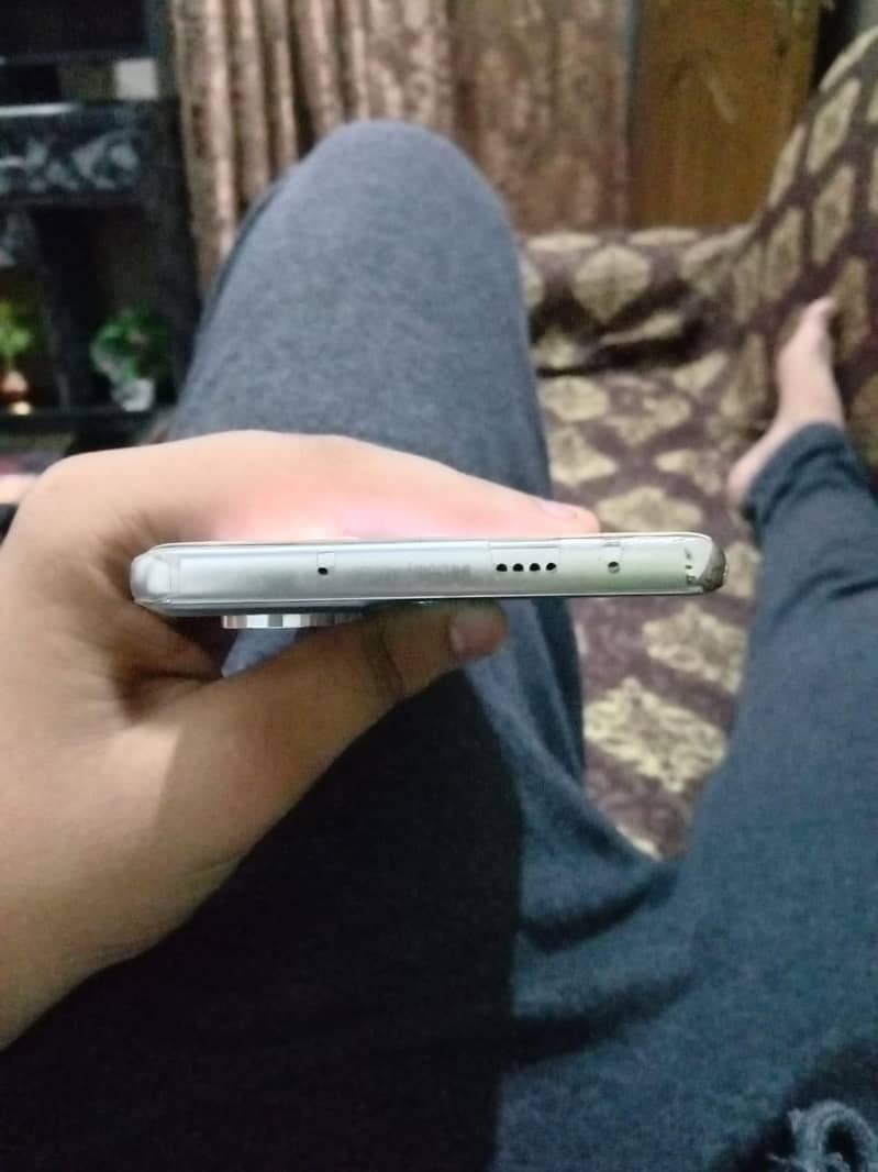 Tecno CAMON 40 Pro 13
