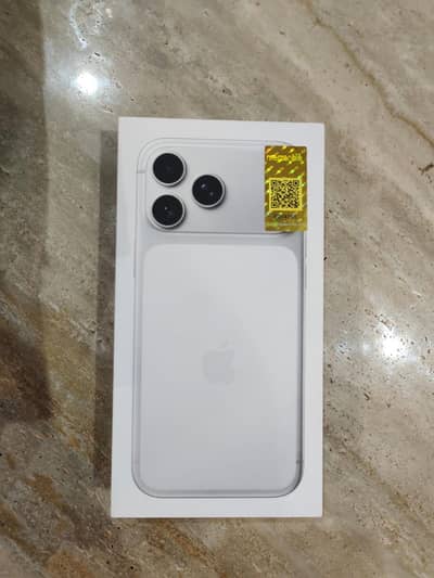 17 pro max 256gb silver mercantile