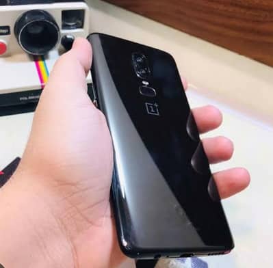 One Plus 6 6+64 GB for sale whatsapp 03105765512