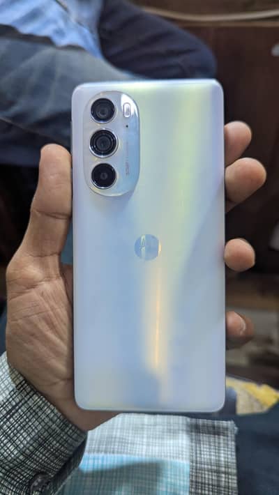 Motorola Edge 5G 2022