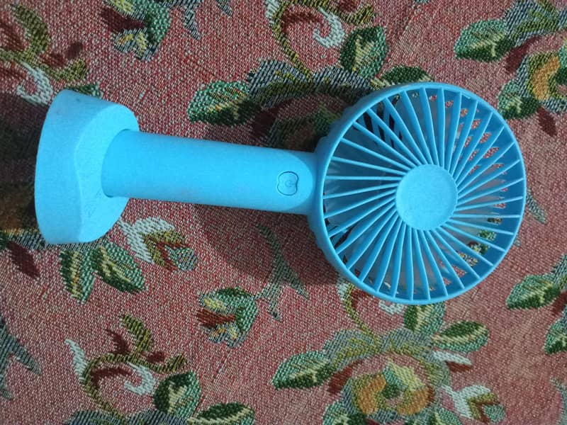 mini fan 0